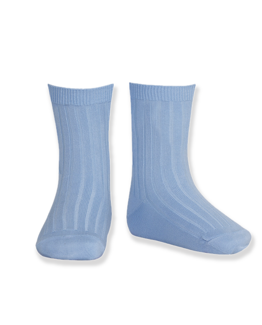 Short Ribbed Socks in Pale Blue